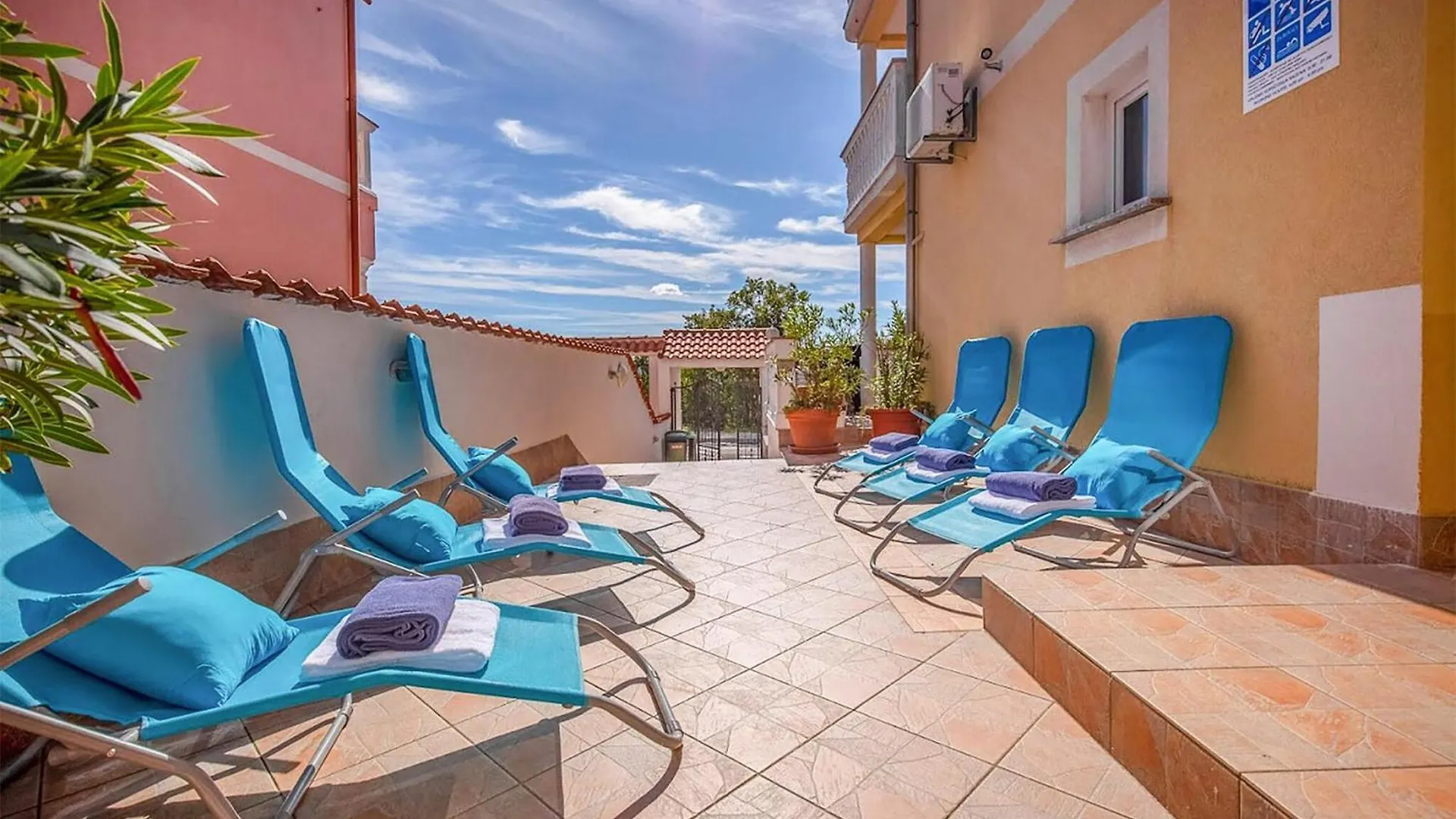Nice Apartment In Dramalj With Wifi 0*,  Croatia