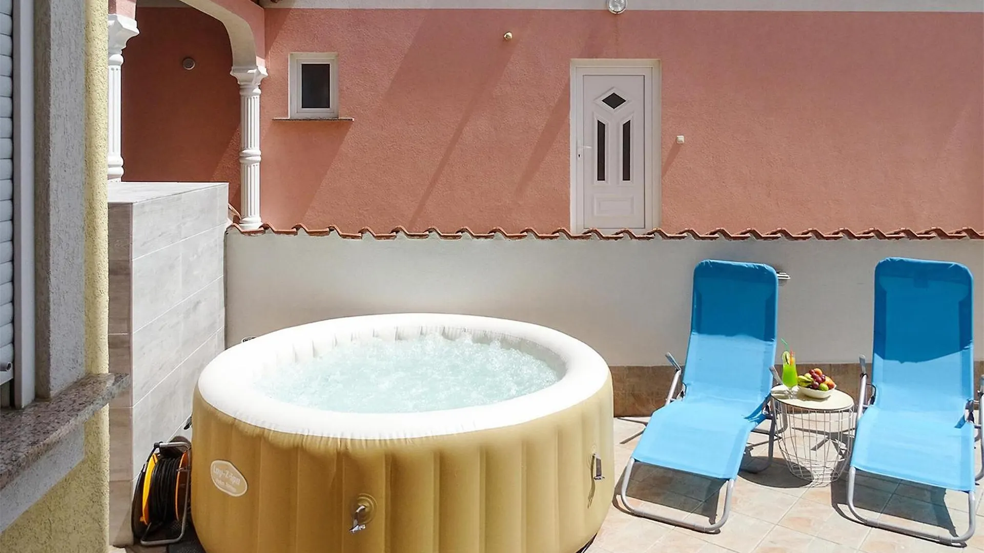 Nice Apartment In Dramalj With Wifi