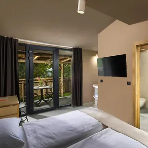 Homes Kacjak Pribjeći